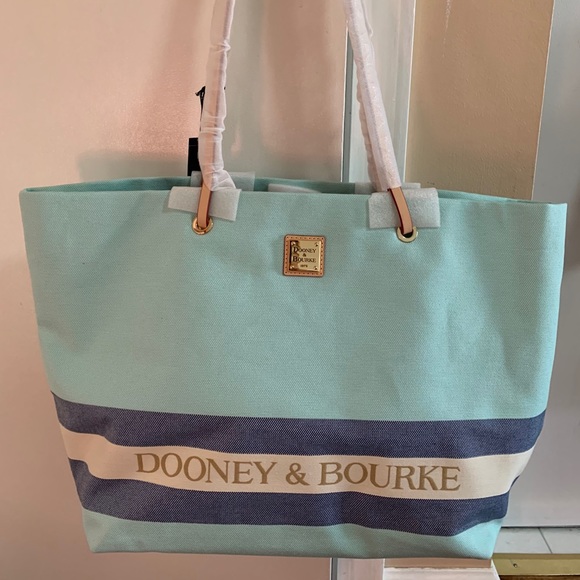dooney and bourke addison tote